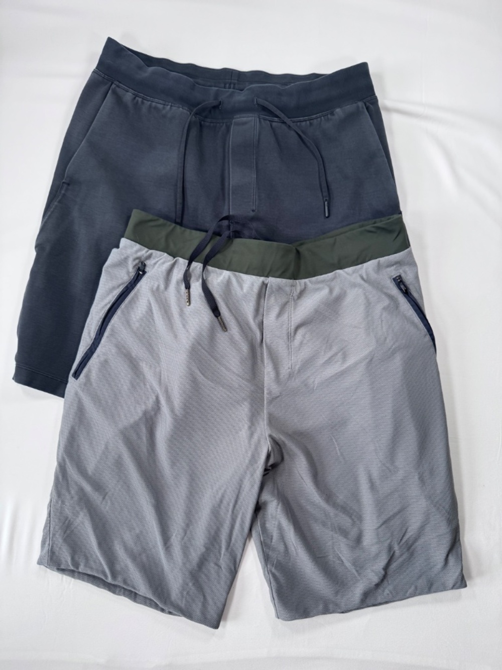 Lululemon Men's L Shorts Twill Chill Black M7968S Grey Mesh Athletic Workout - Picture 2 of 9